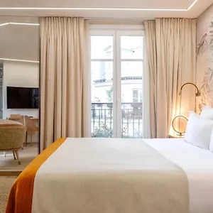 4* מלון Grand Saint Michel