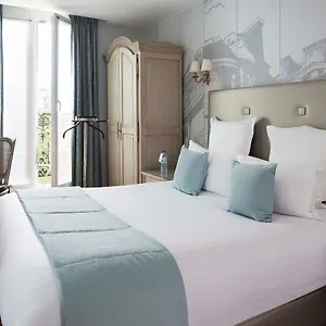 4* Otel Plaza Elysees