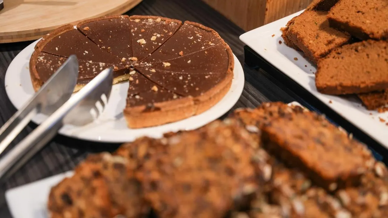 Mercure Paris Gare Montparnasse Tgv Отель