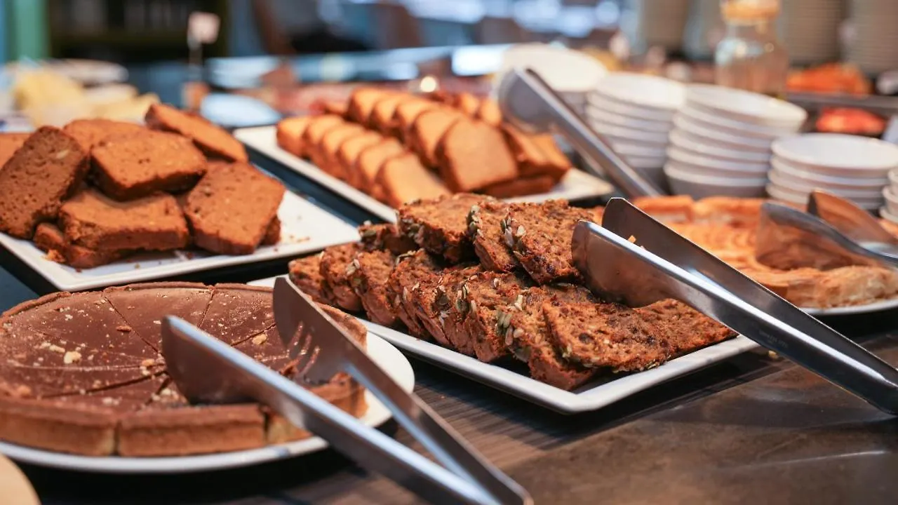Отель Mercure Paris Gare Montparnasse Tgv