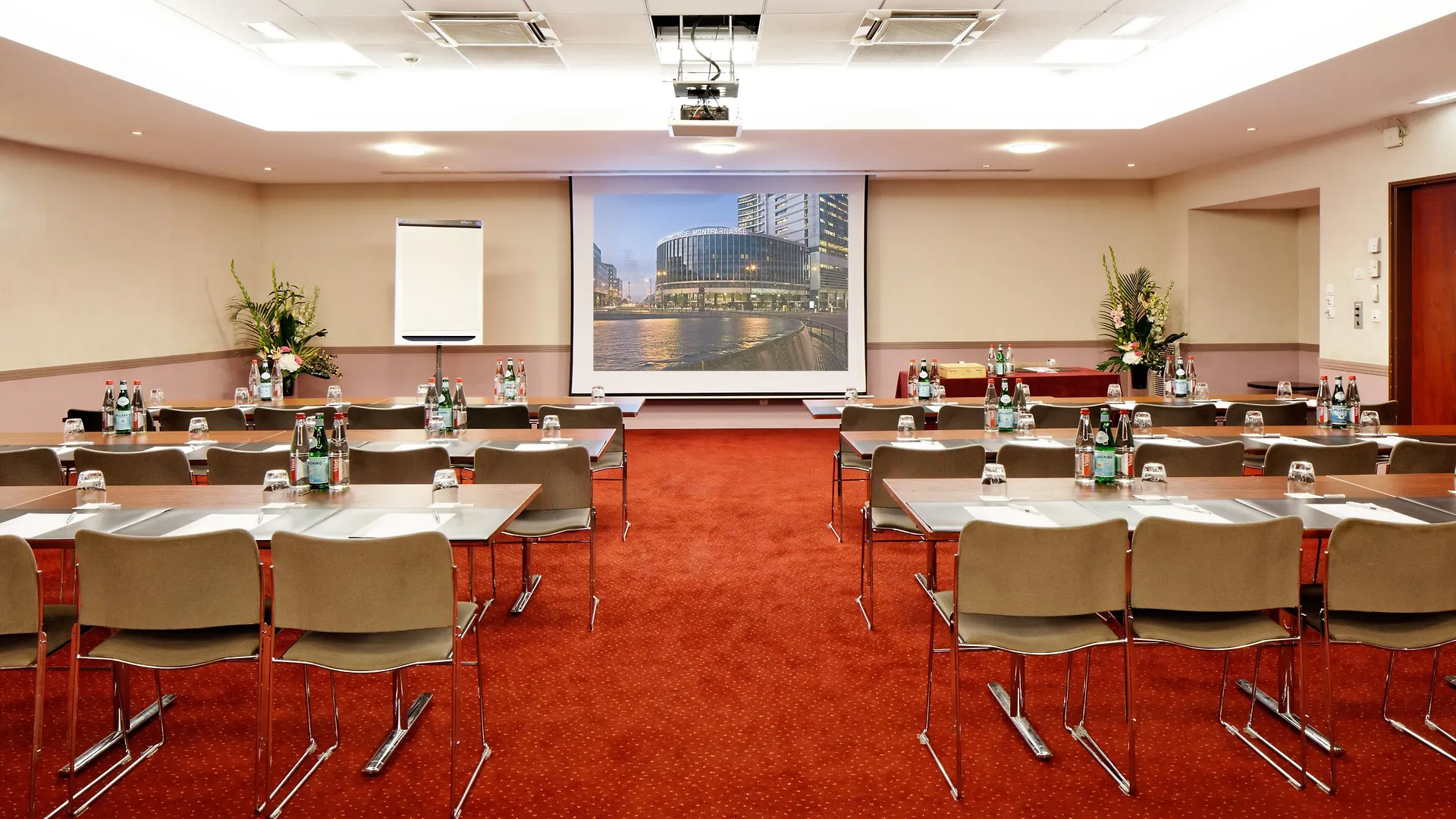 Mercure Paris Gare Montparnasse Tgv Отель