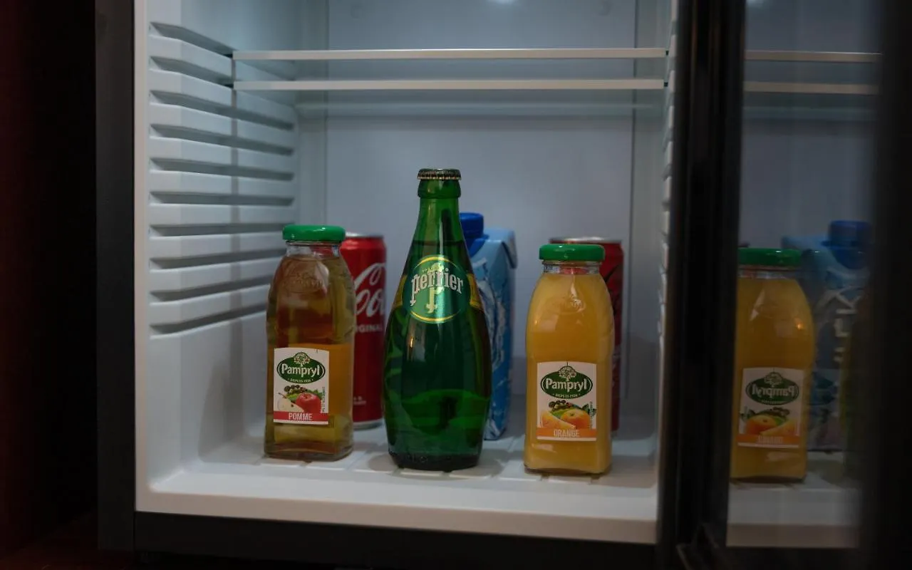 Отель Mercure Paris Gare Montparnasse Tgv