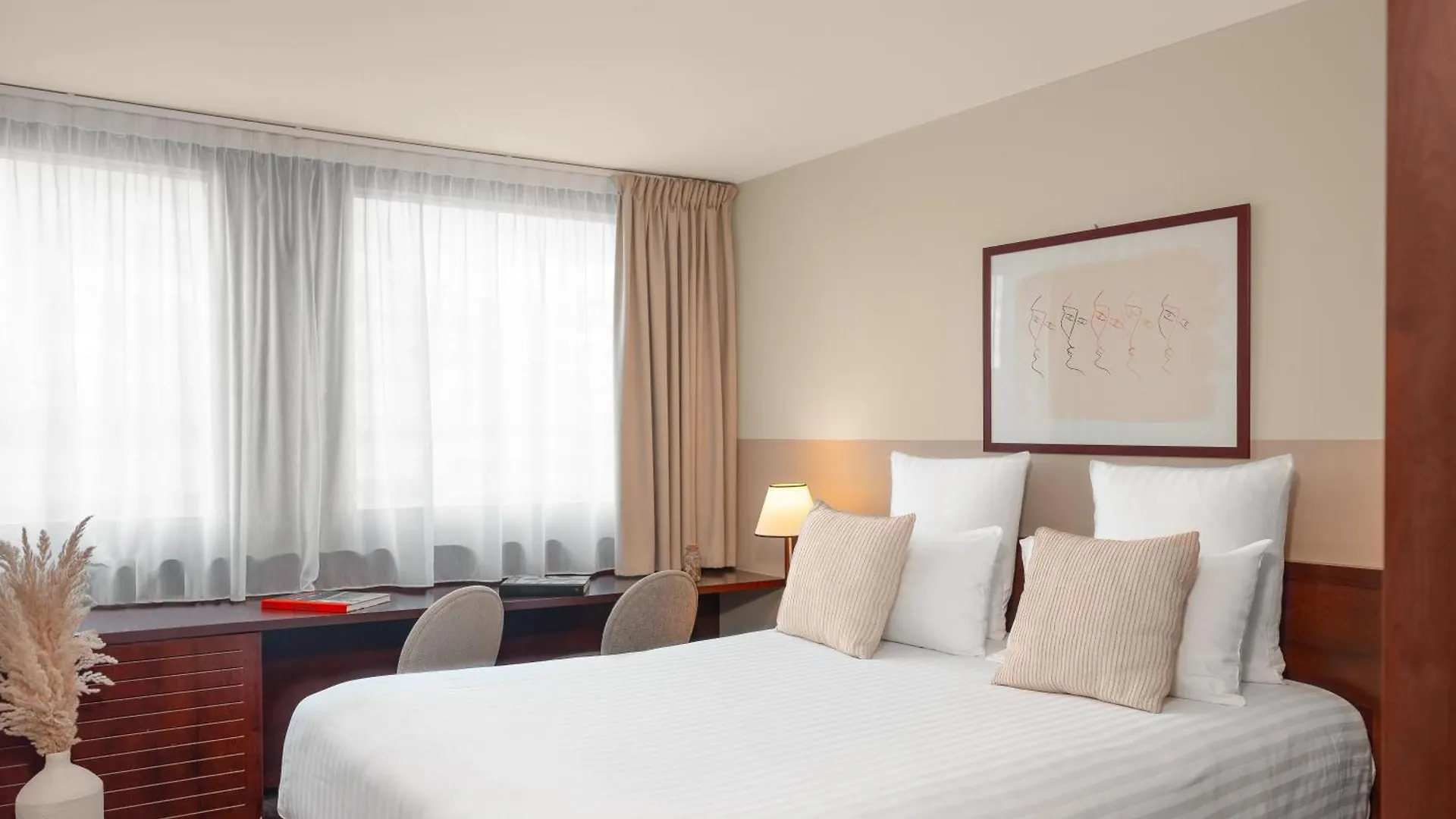Mercure Paris Gare Montparnasse Tgv Отель